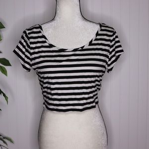 Anthropologie Tops - Anthropologie Mine Striped Crop Top Size Lg Anthropologie Tops - Anthropologie Mine Striped Crop Top Size Lg